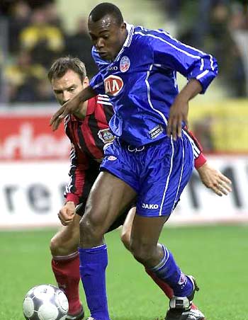 譽的追求 譽的追求